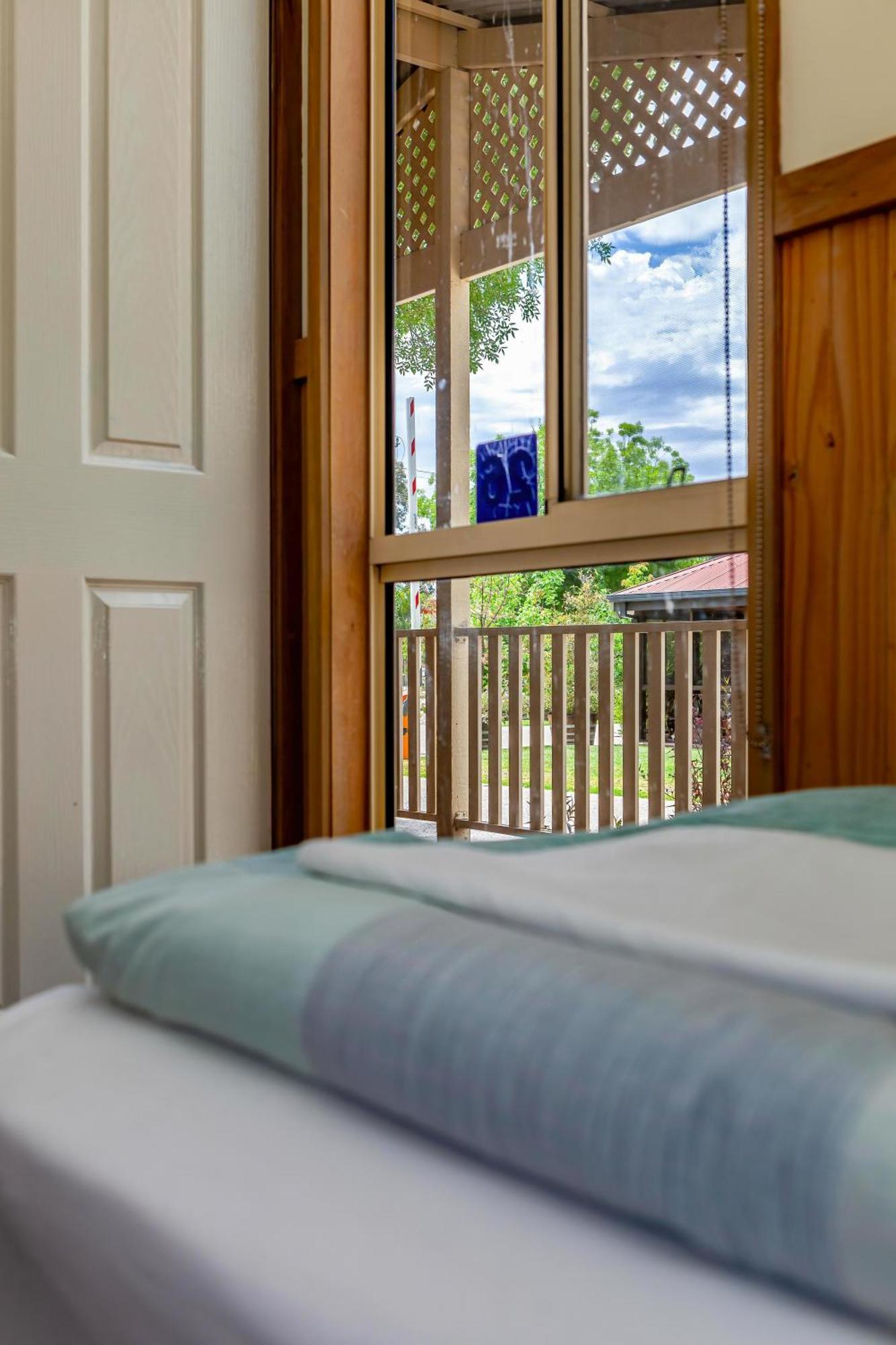 Big4 Albury Tourist Park Hotell Exteriör bild