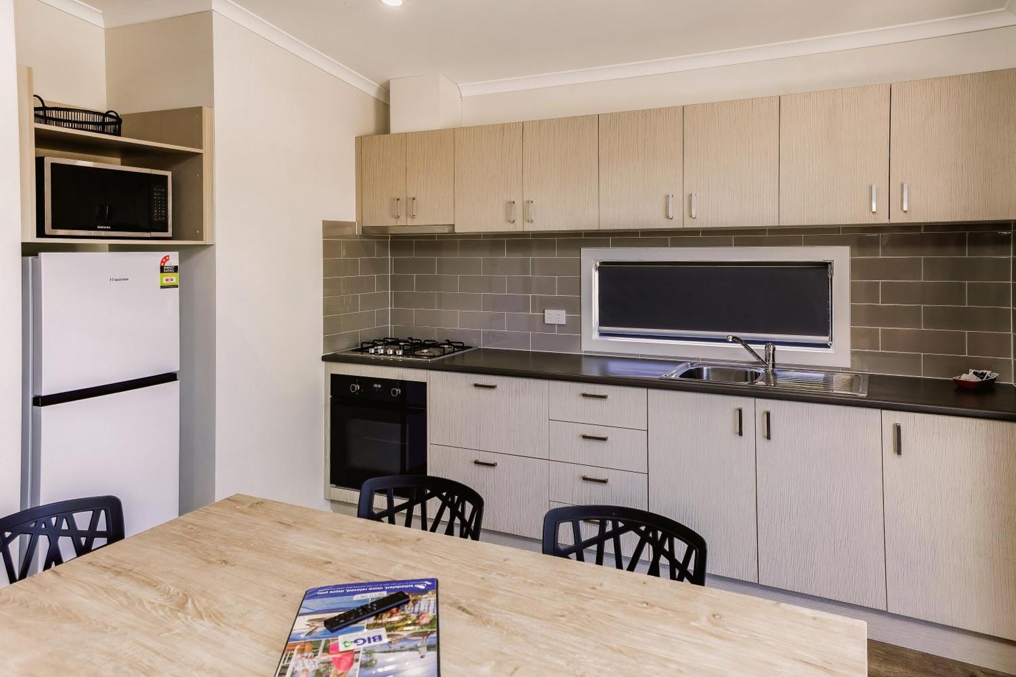 Big4 Albury Tourist Park Hotell Exteriör bild