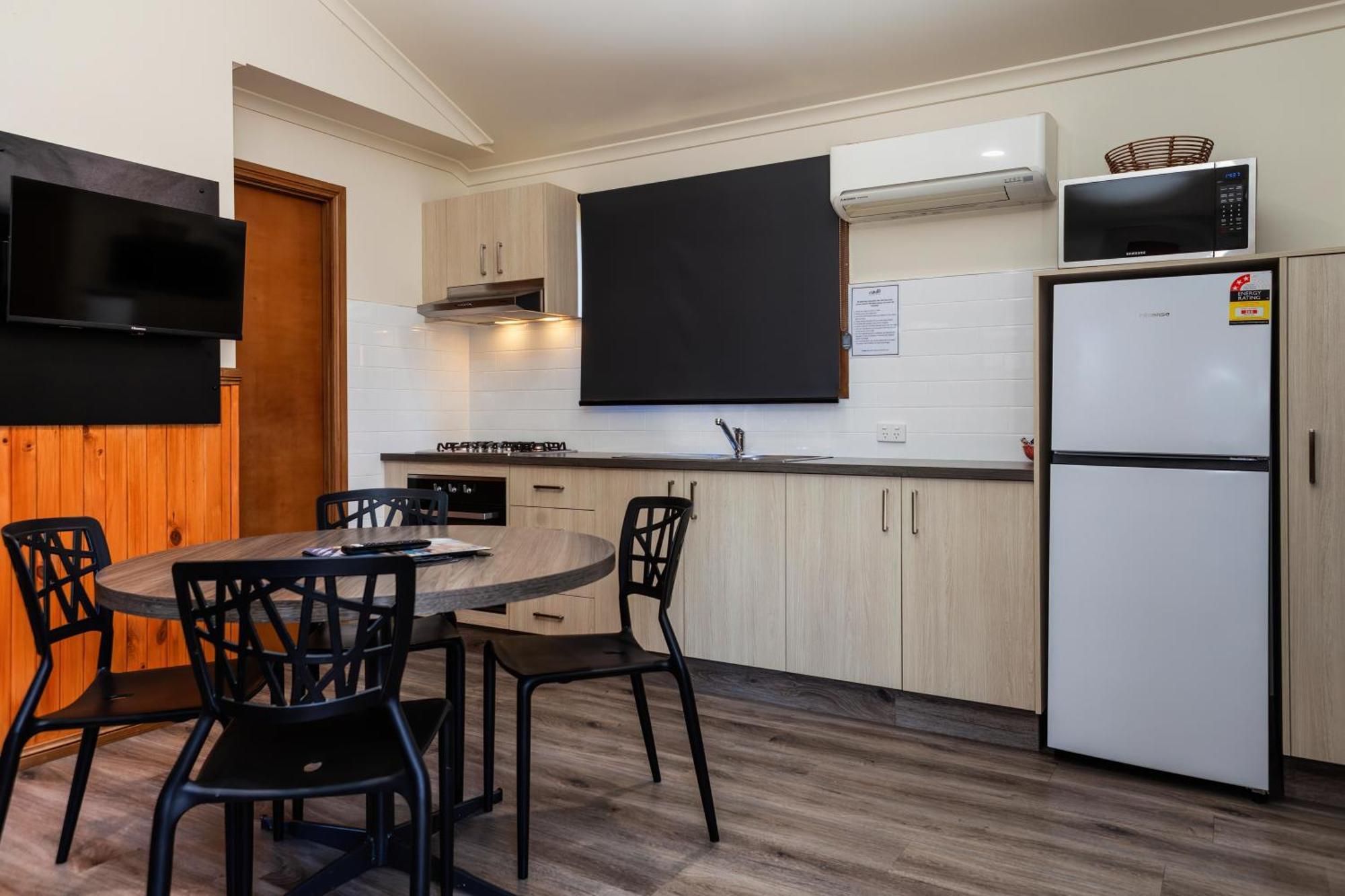 Big4 Albury Tourist Park Hotell Exteriör bild